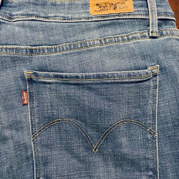 Levi’s Mid Rise Skinny Cropped Jeans Size 14 measures 32x22 - Picture 7 of 8